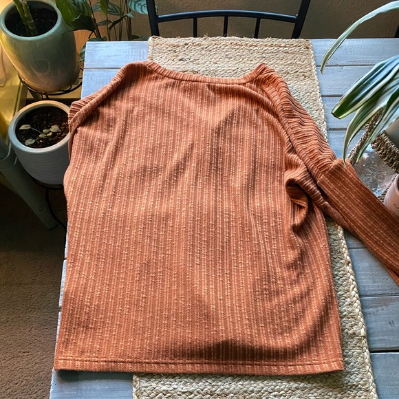 🧡 Burnt Orange Button-up Cardigan Sweater - Picture 2 of 2